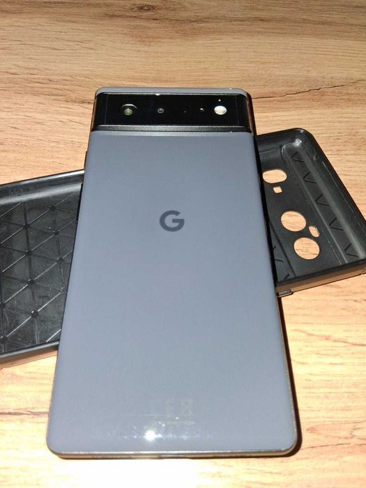 Google Pixel 6  128GB  Stormy Black OLED 90hz