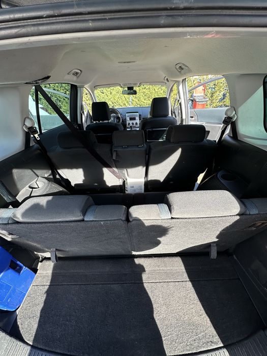 Vand Mazda 5 cu 7 locuri