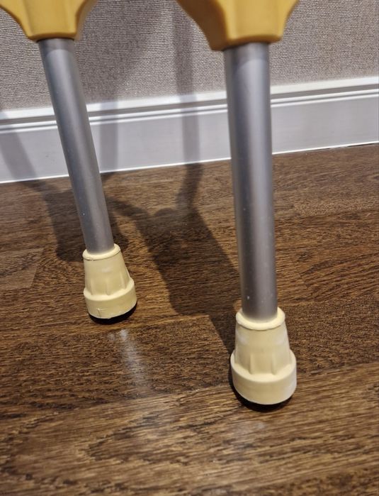 Продам костыли б/у