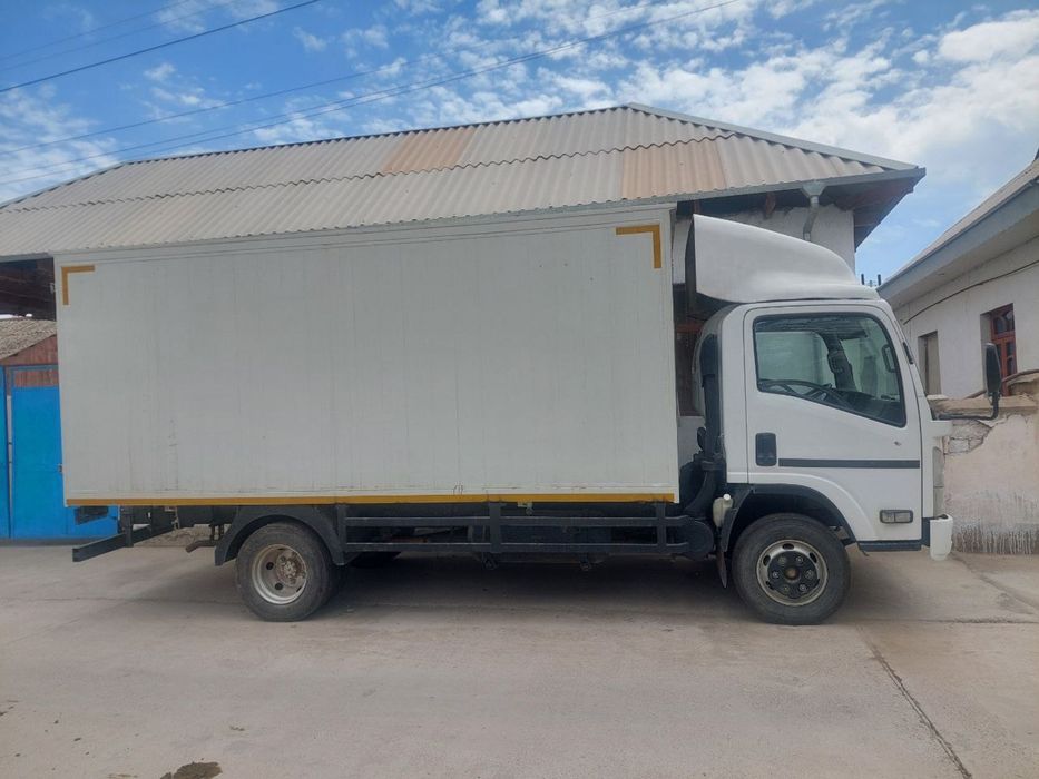 Isuzi centr.  Isuzi zapchast yapon peregon kabina mator rama