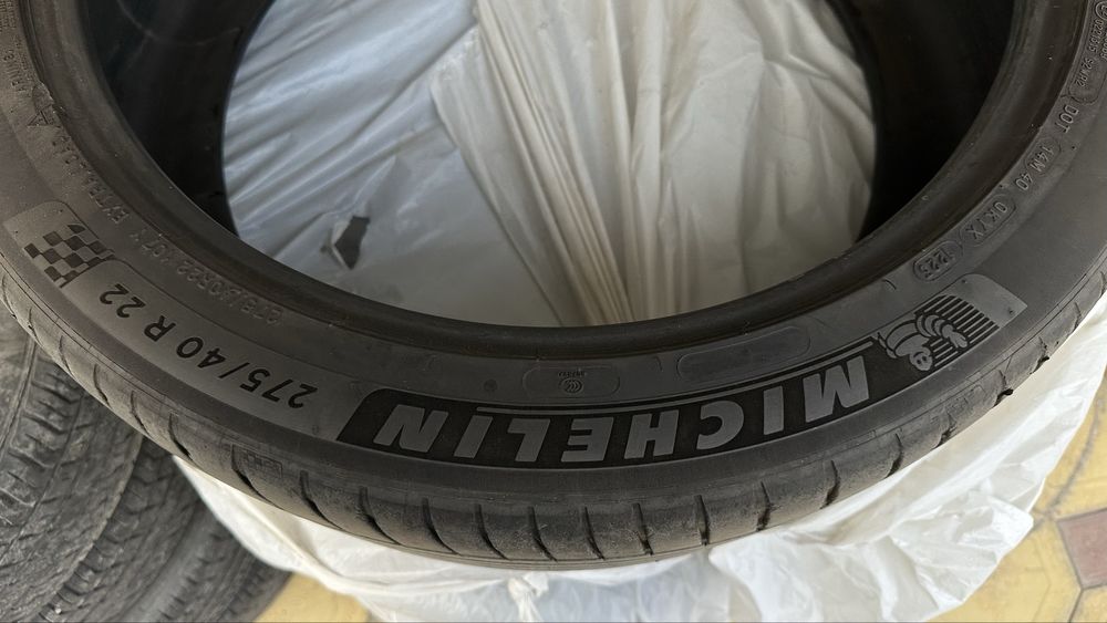 Michelin 275/40/22 летние шины