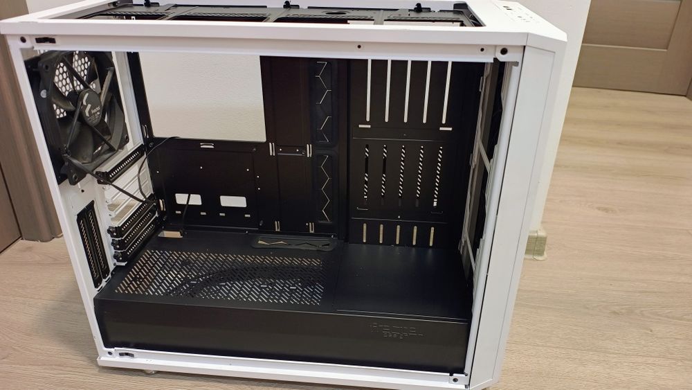 Carcasa Pc Fractal Design Meshify S2 incompleta