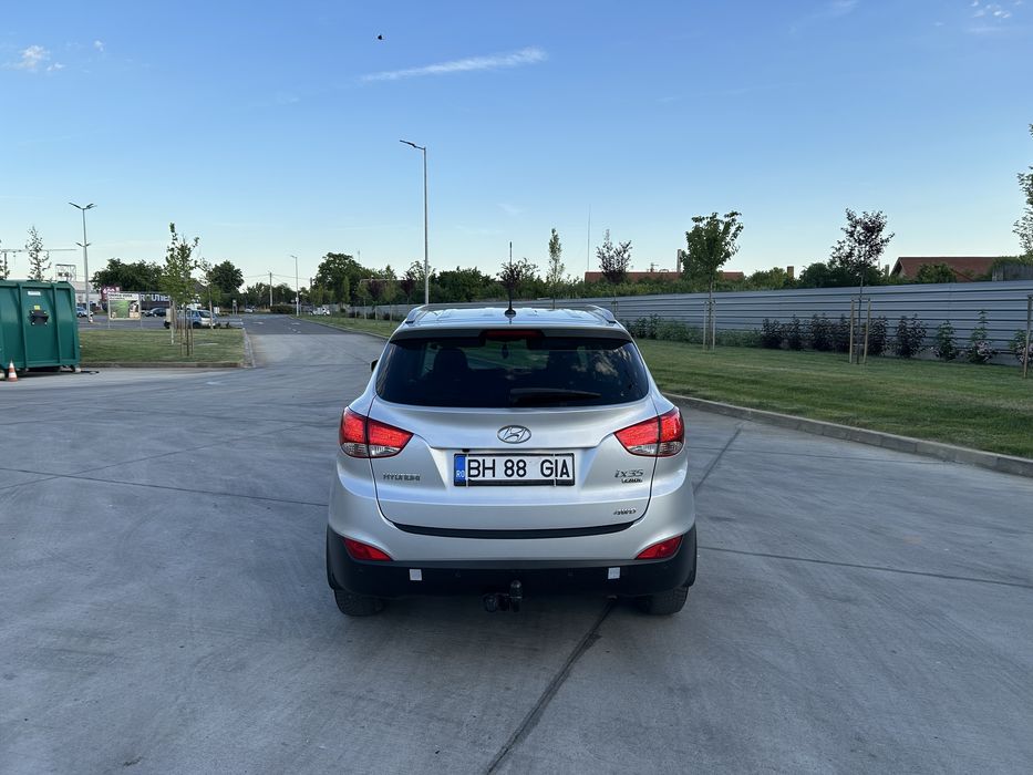 Hyundai ix35 2000 crdi 4*4 an 2013