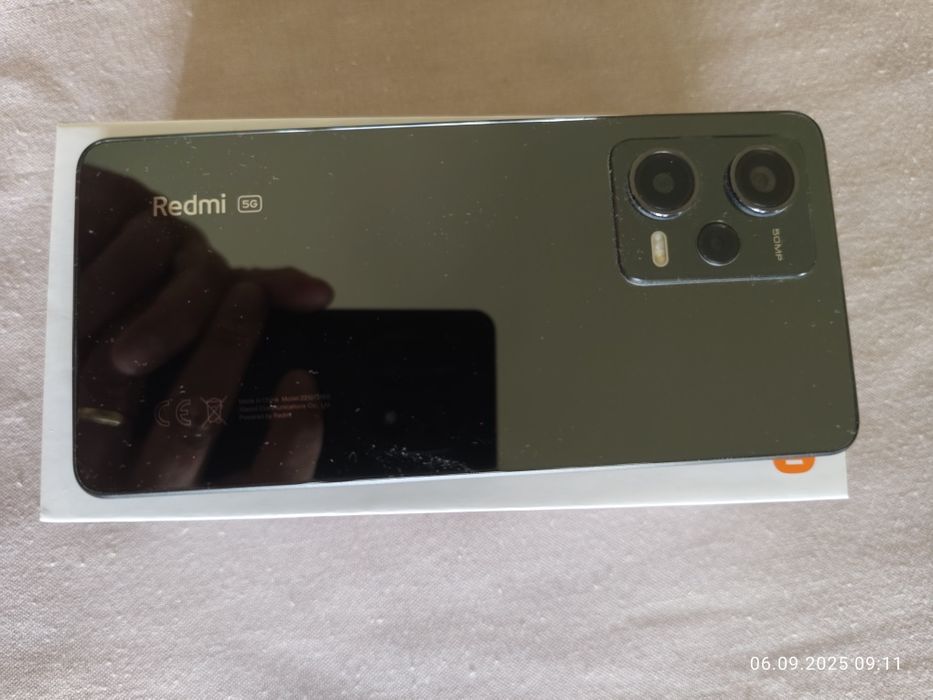 Продавам Redmi Note 12 Pro 5G 8GB RAM/256 GB ROM, Перфектен!
