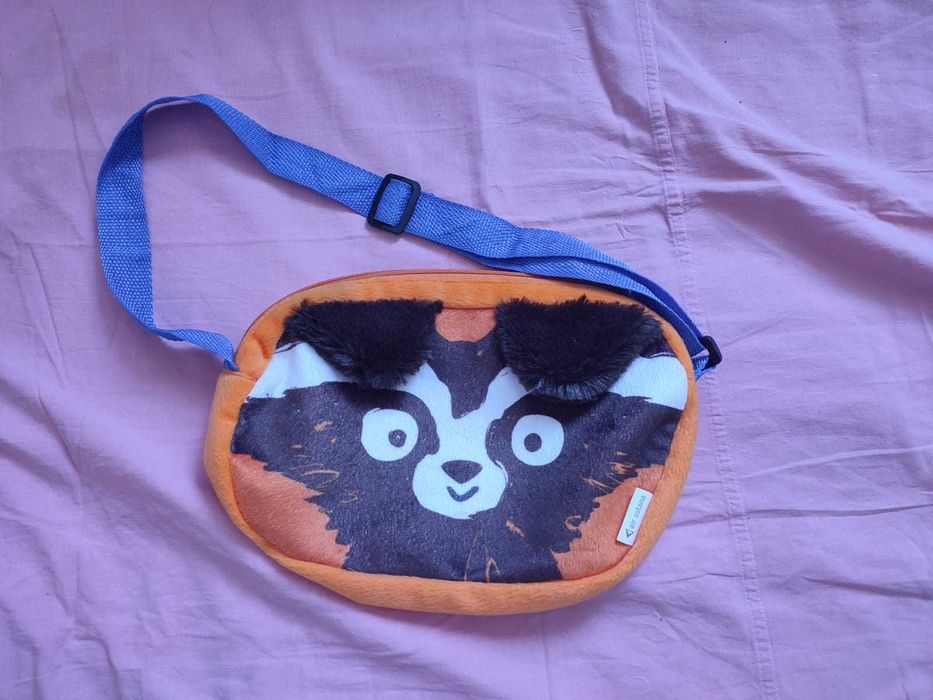 Детская сумка на ремешке Енот