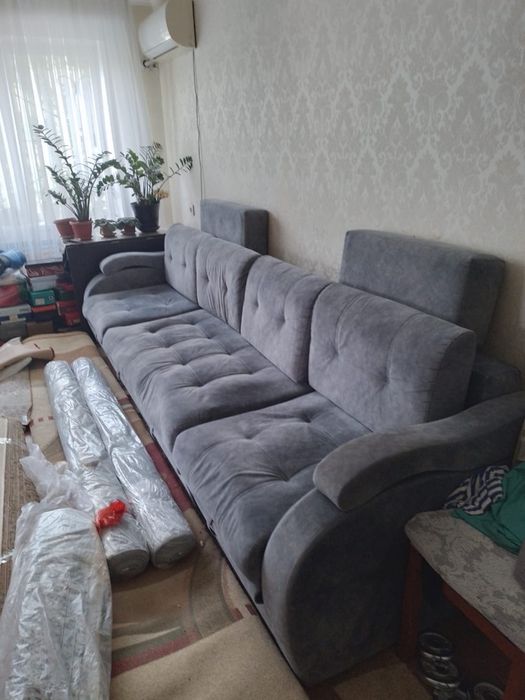 Продается диван в хорошем состоянии