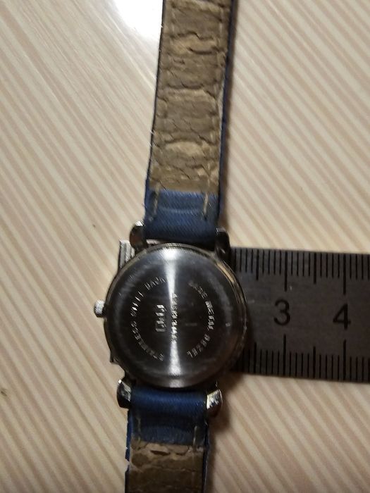 Часы детские на батарейке