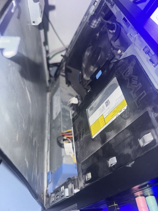 Vand pc cu televizor