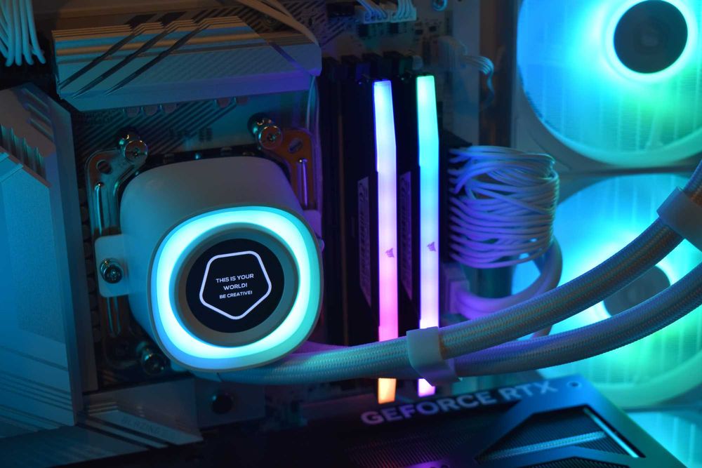 Геймърски Компютър Ryzen 7 9800x3d | RTX 5080 | 32GB RAM | 1TB Gen5 Ssd |