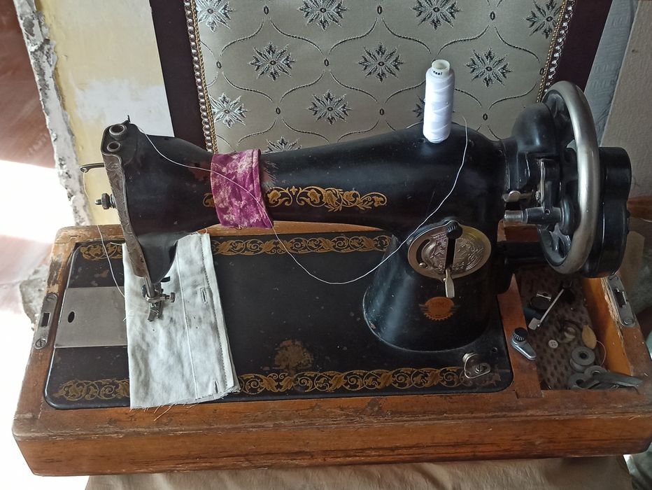 Швейная машинка советская