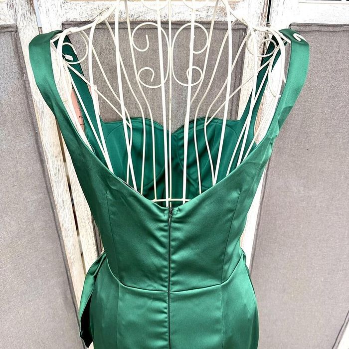 Официална рокля Naomi