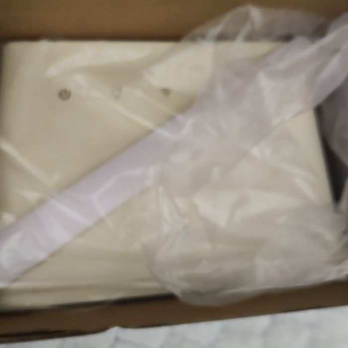 Router 4G cu sim Huawei B311-221