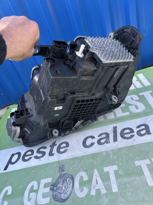 Far stânga complet cu module  BMW X1 F48