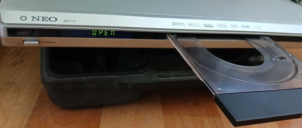DVD-плеер NEO DN 710