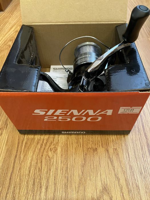 Shimano Sienna 2500FE катушка