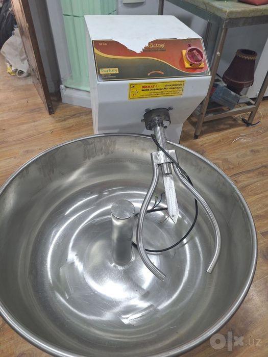 Срочно продается миксер,мишалка,духовка в хорошем состоянии