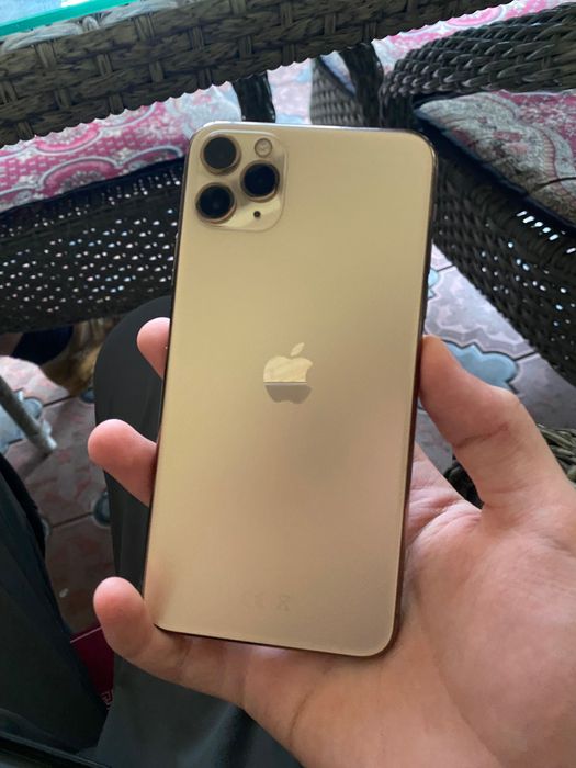 IPHONE 11 pr max
