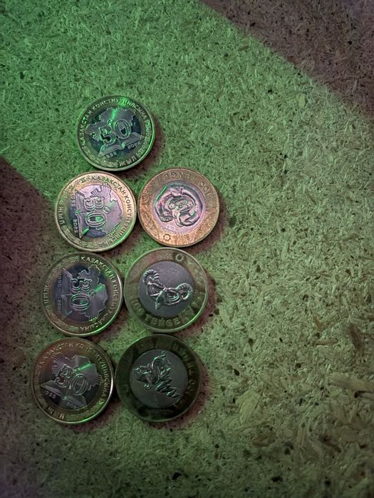 Монеты 100 тг  4 вида