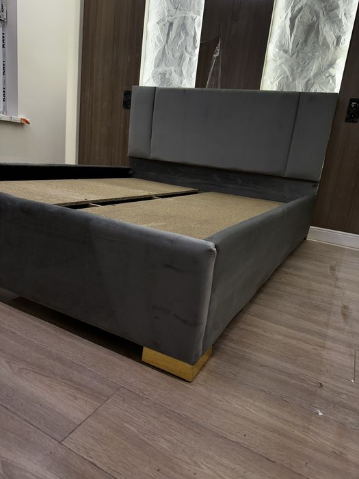 Кровать двухспальная