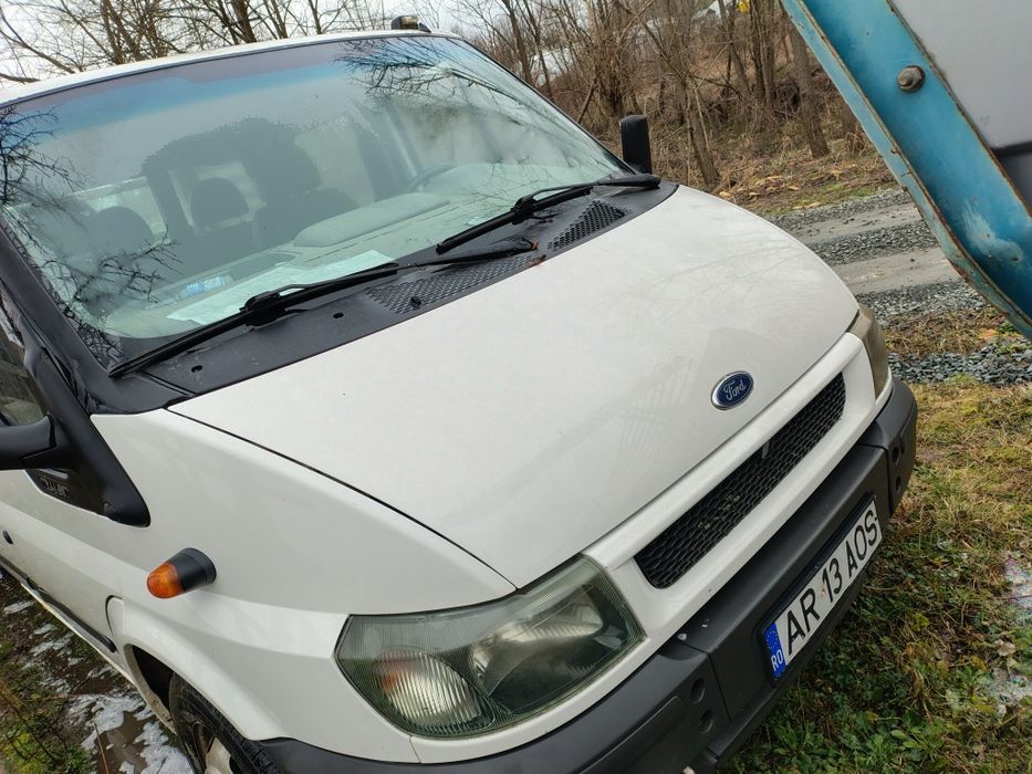 Camioneta Ford Transit