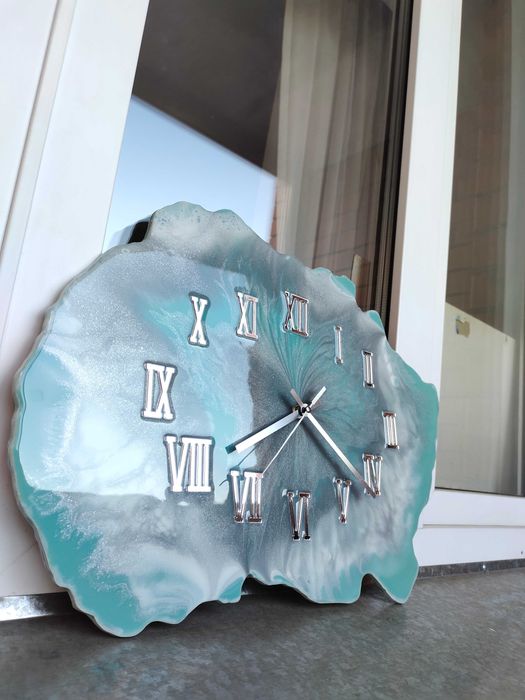 Интерьерные настенные часы