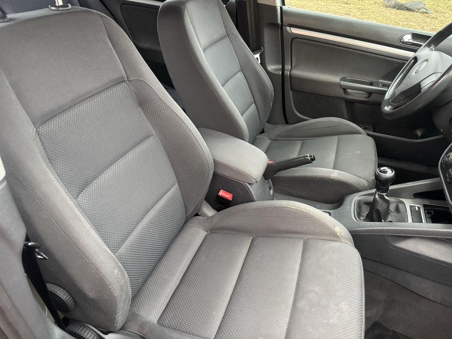 VW Golf 5 1.6FSI 115 на части