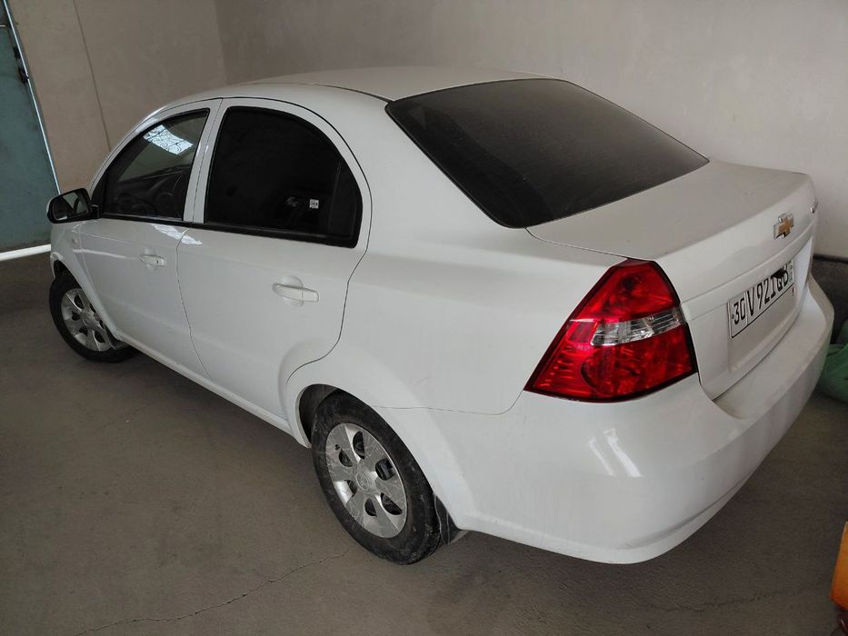 Срочно сотилади некся 3