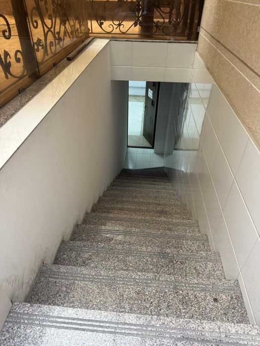 1 этаж + цоколь 280 м², 2 входа, Юнусабад — 2500$