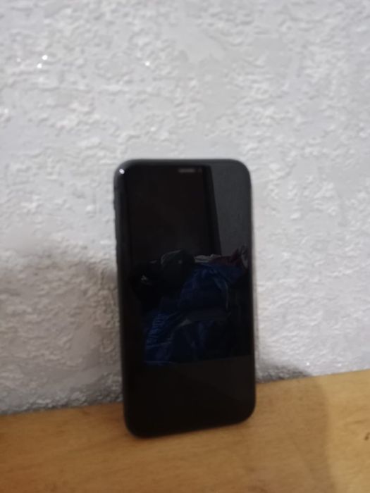 iPhone 11 128gb.