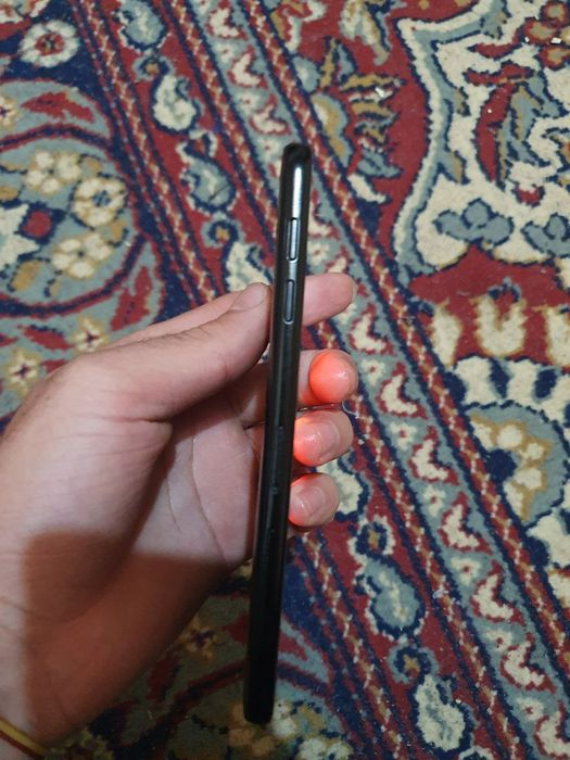 Samsung j6karopka dokument bor  hotira3/32 aybi yoq 6 oy kafolat