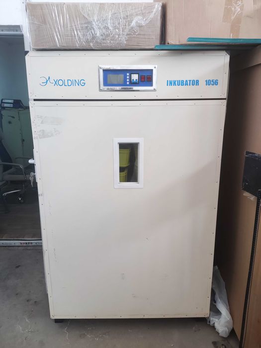 Inkubator 1056 ta tuxum uchun — professional va ishonchli