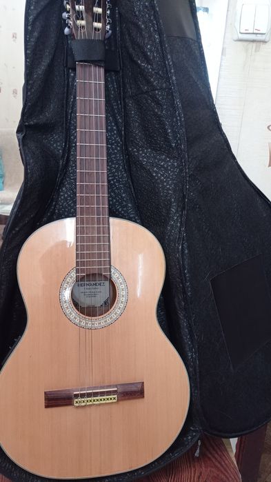 Продается гитара испания Эрнандес