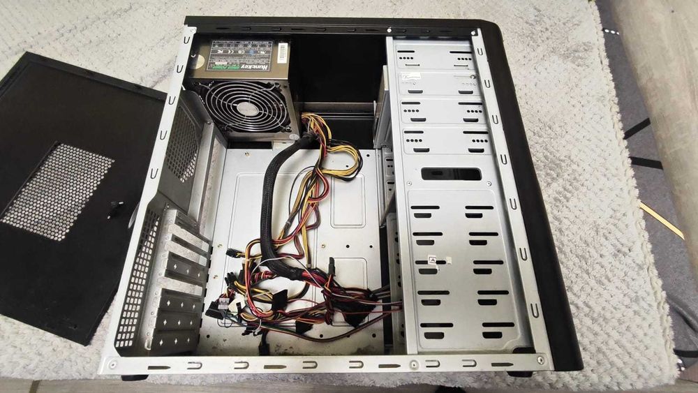 компьютерный корпус с болком питания 500W