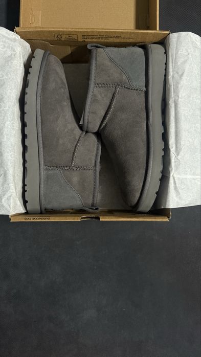 Ботуши mini ugg