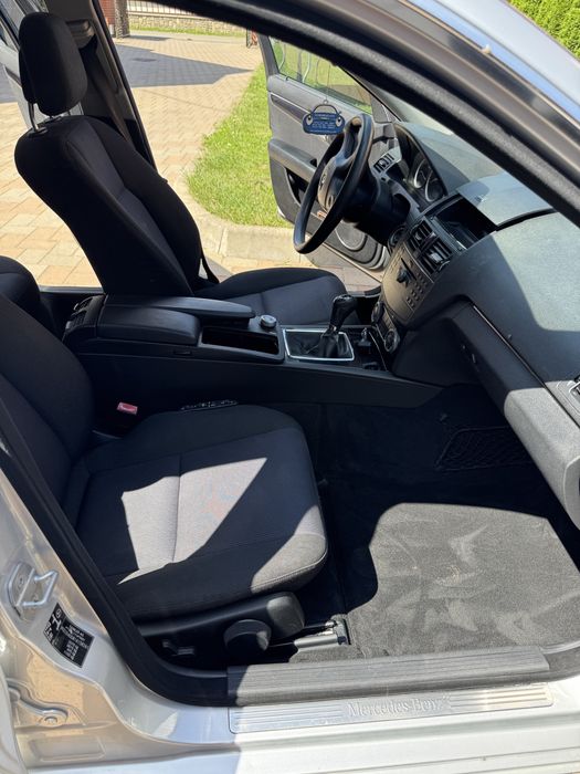 Vand mercdes c220 manual