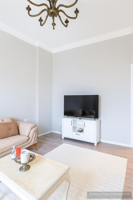 Дава се под наем Тристаен апартамент в Пловдив, Център - 90 кв.м за 648.21 € - Снимка #1