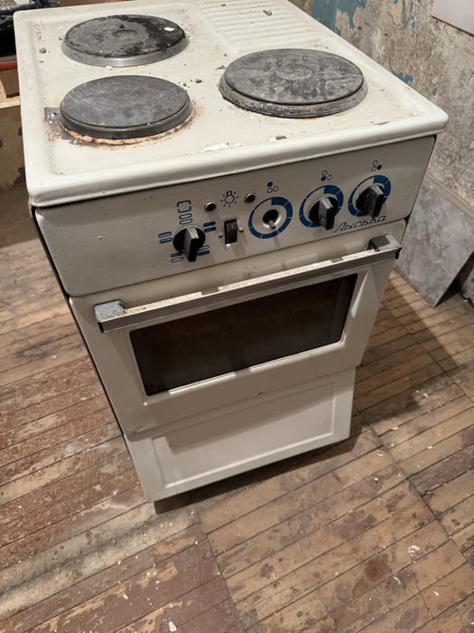 Продам электроплиту