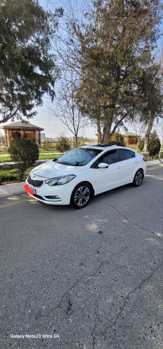 Продается автомобил Киа