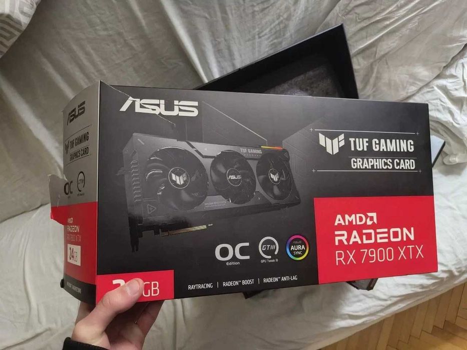 AMD Radeon Asus TUF RX 7900 XTX
