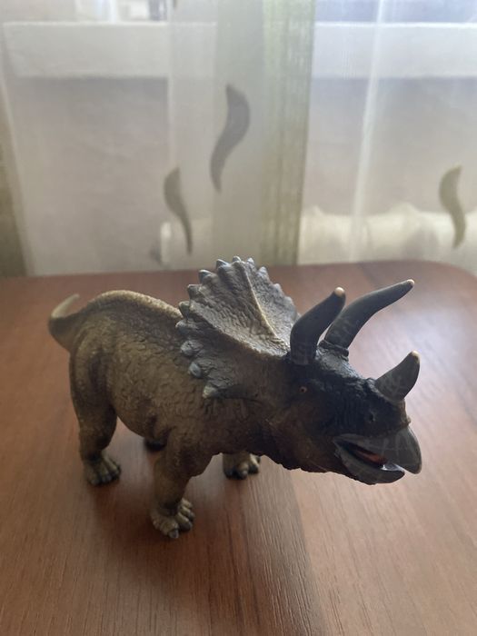 Фигурки Schleich