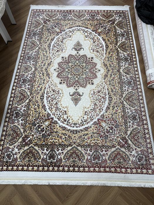 Продам иранский шелковый ковер