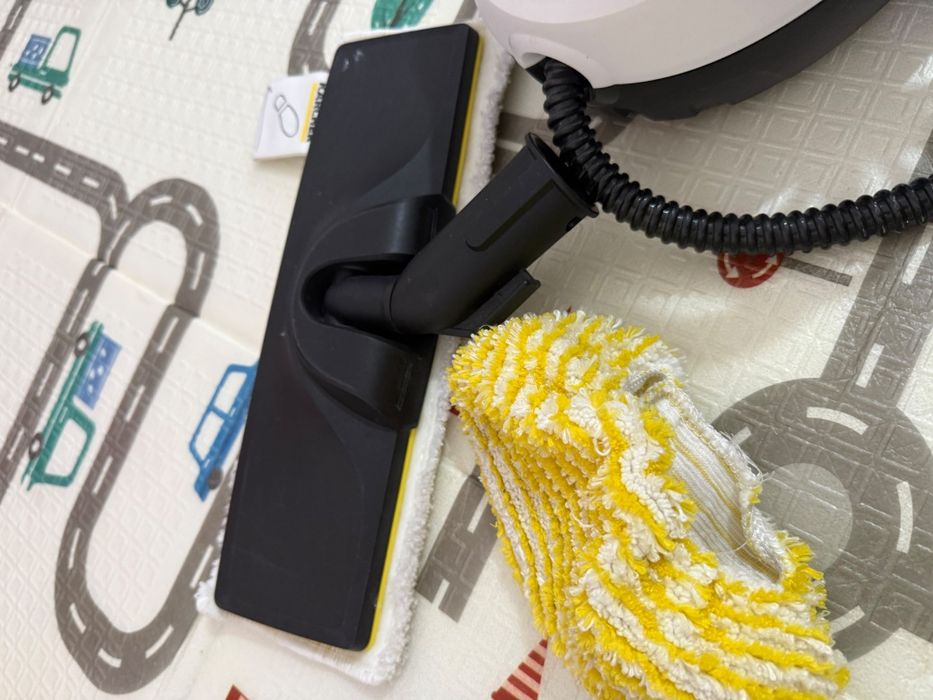 Продаётся параочиститель Karcher клининг
