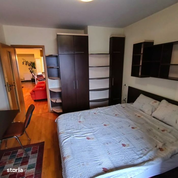Apartament 3 camere, parcare subterana, boxa, etaj 1, semicentral