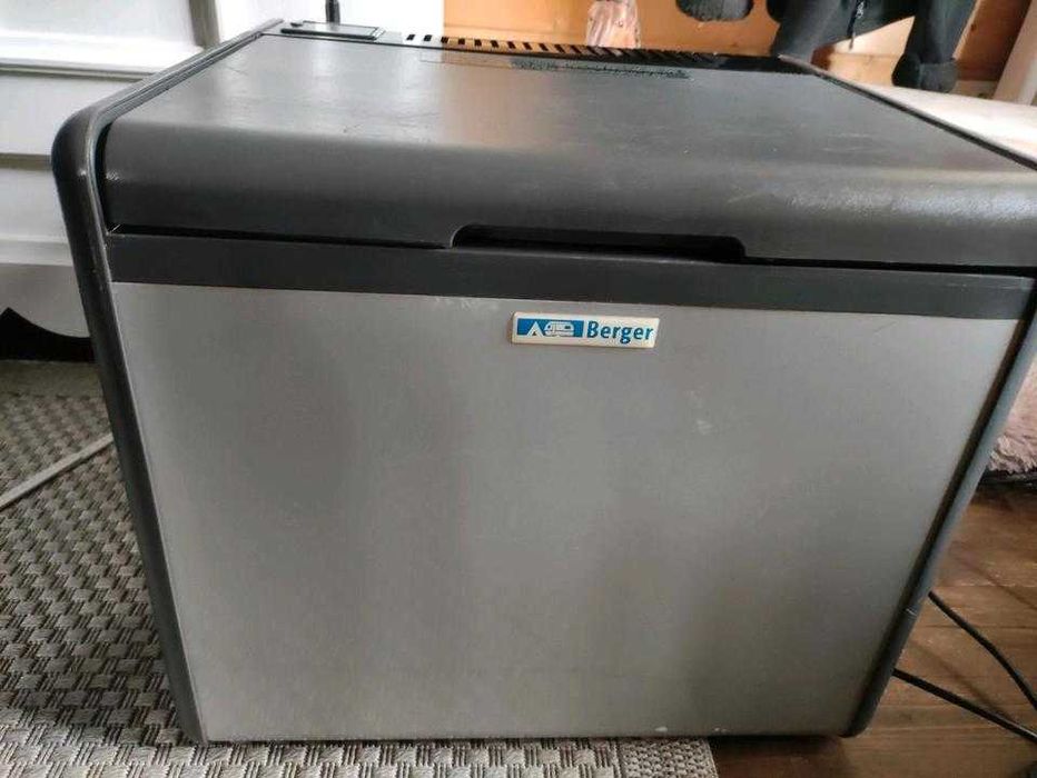Vand Frigider auto Berger