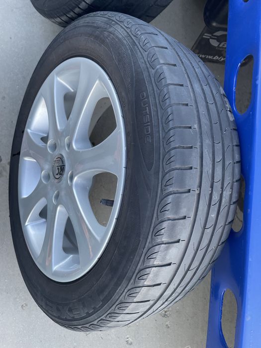 Vând jante BMW 205/55R16