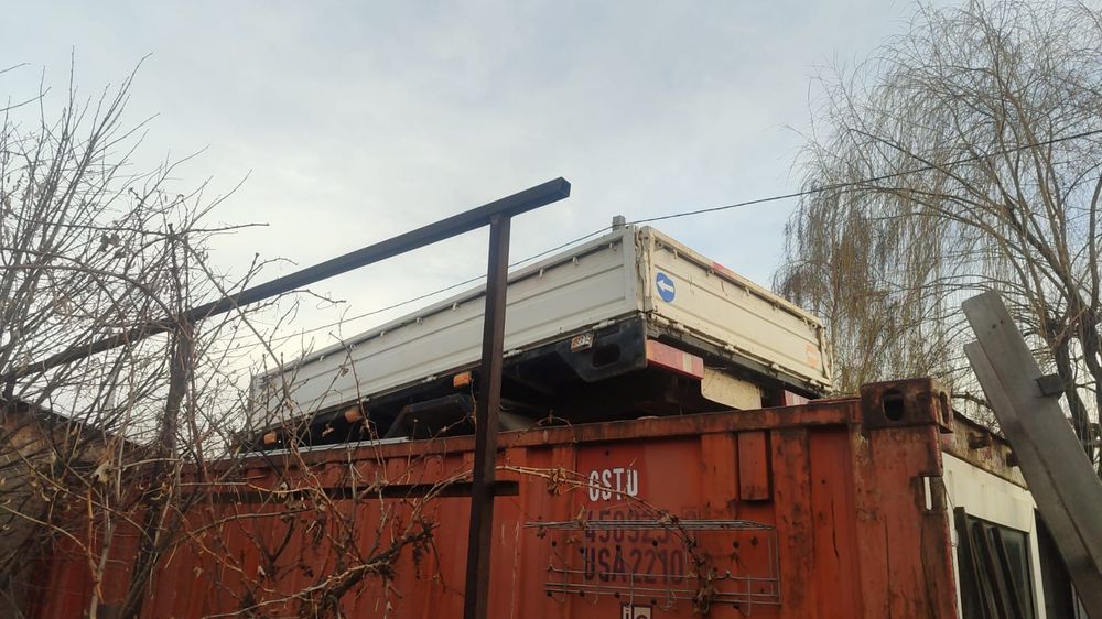Автозапчасти на грузовой автомобиль