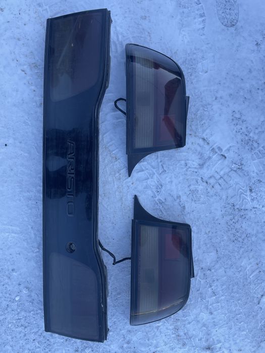 Фонари Toyota Aristo рестовая