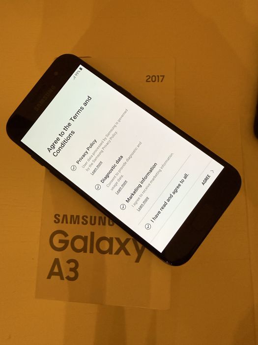 Samsung A3, black sky