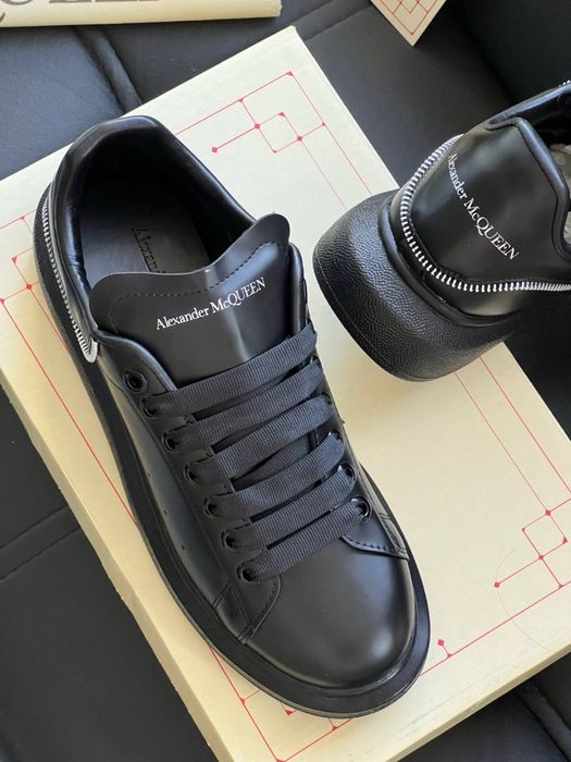 Adidasi Alexander Mcqueen noi !!! Marimi 40/44 !!!