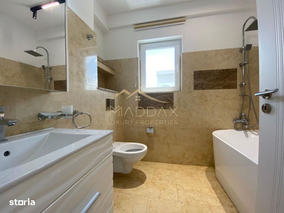 Apartament cu 3 camere // Erou Iancu Nicolae